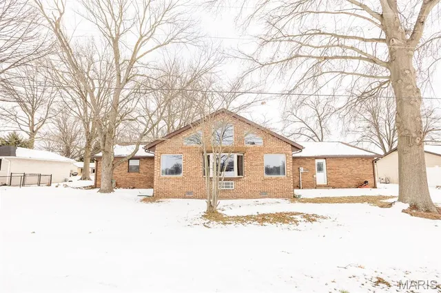 $285,000 | 717 Knipp Drive, Mascoutah, IL 62258