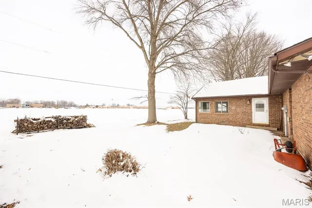 $285,000 | 717 Knipp Drive, Mascoutah, IL 62258