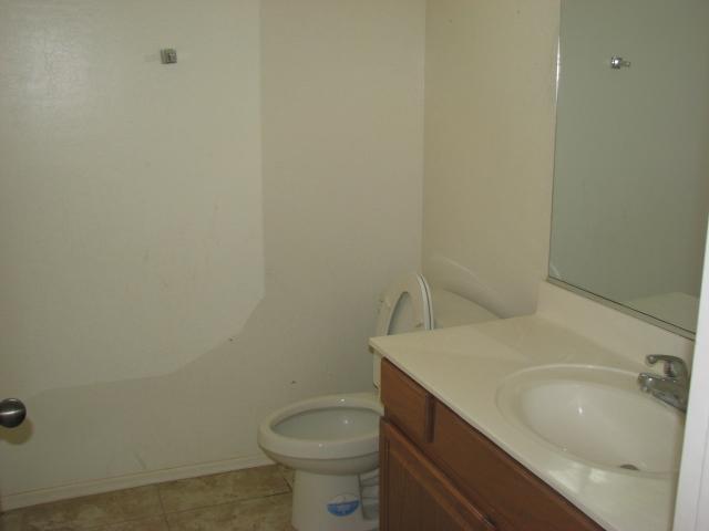 53546 West Moon Dust Road Maricopa, AZ 85139 - Photo 7 of 9 Bath 2