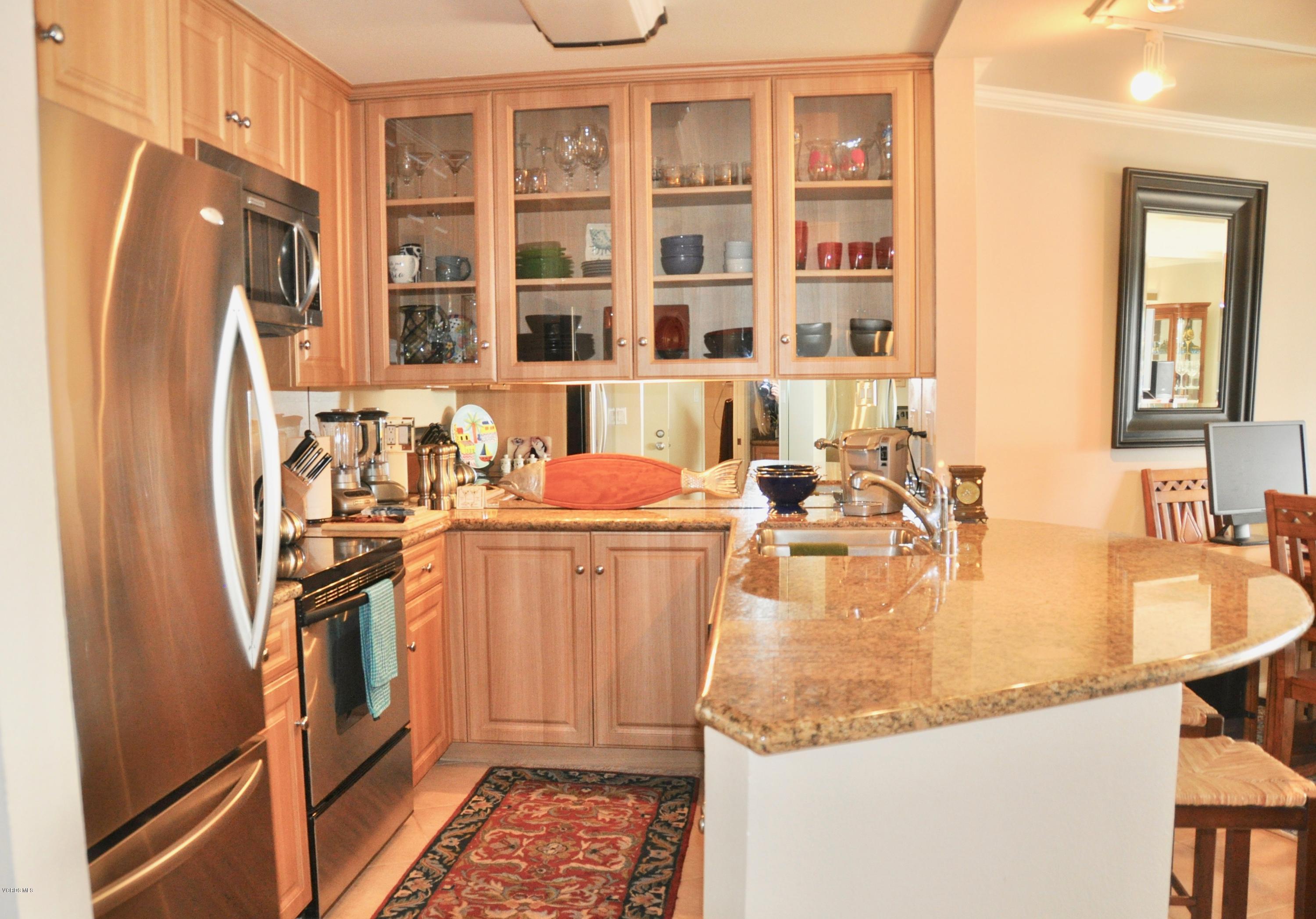2901 Peninsula Road, Unit 246 Oxnard, CA 93035 - Photo 5 of 20 Expanded kitchen island