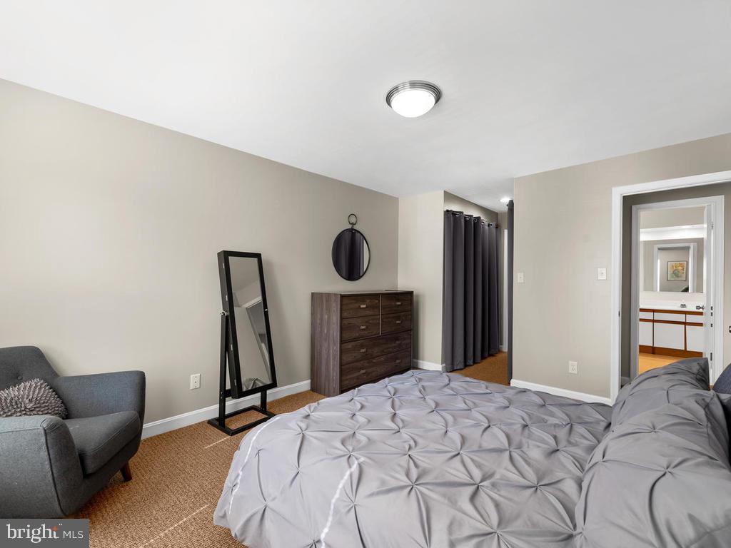 13701 Modrad Way, Unit 9C21 Silver Spring, MD 20904 - Photo 22 of 33 Bedroom