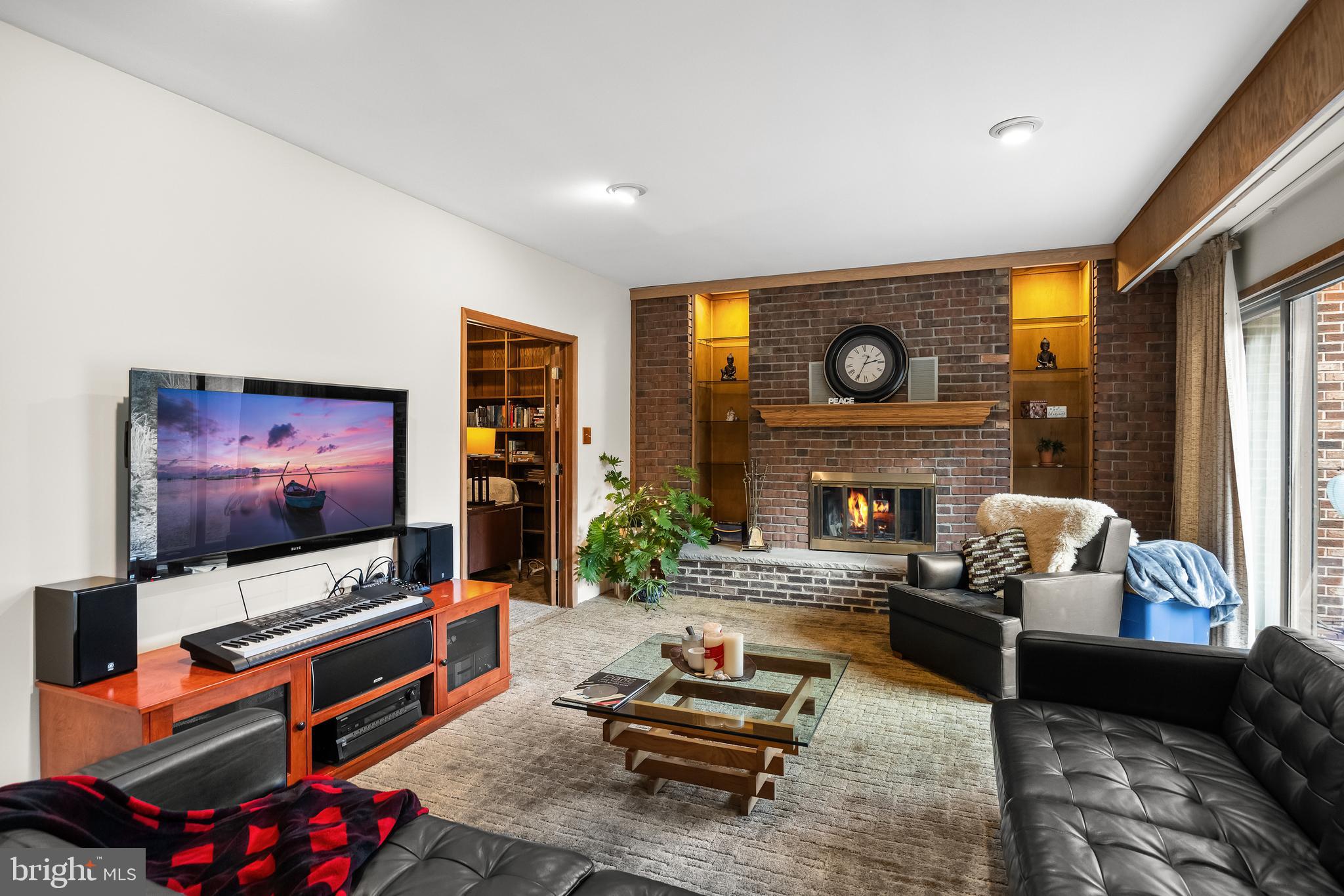 143 Ridge Road Southampton, NJ 08088 - Photo 6 of 21 Living Area