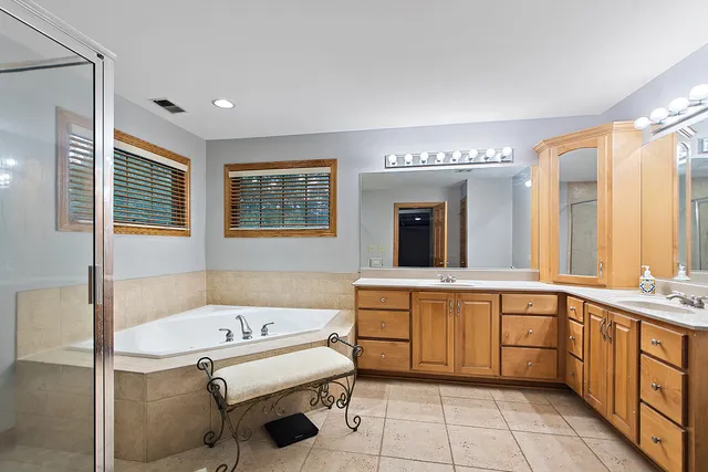 $799,000 | 209 Linden Oaks Lane, New Lenox, IL 60451