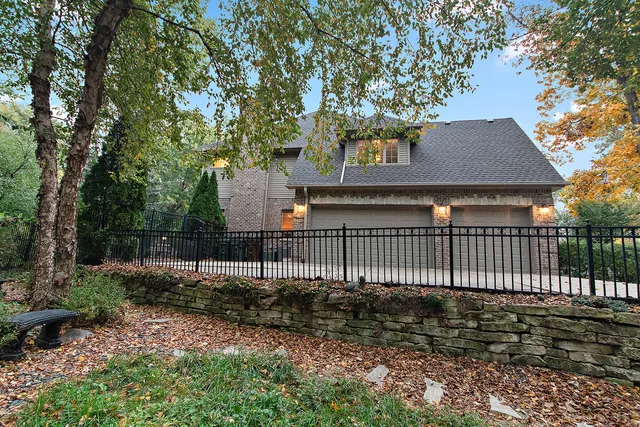 $799,000 | 209 Linden Oaks Lane, New Lenox, IL 60451