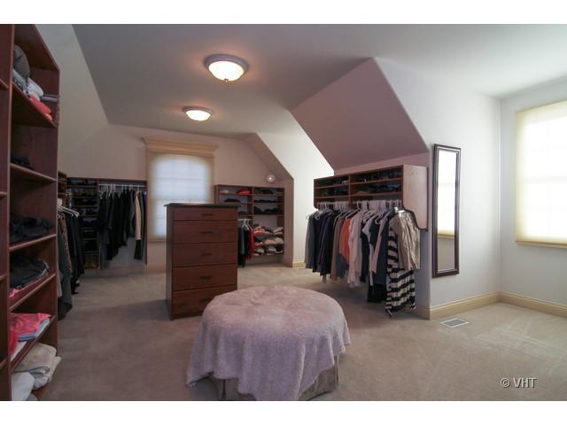 439 East Hillside Road Naperville, IL 60540 - Photo 21 of 25