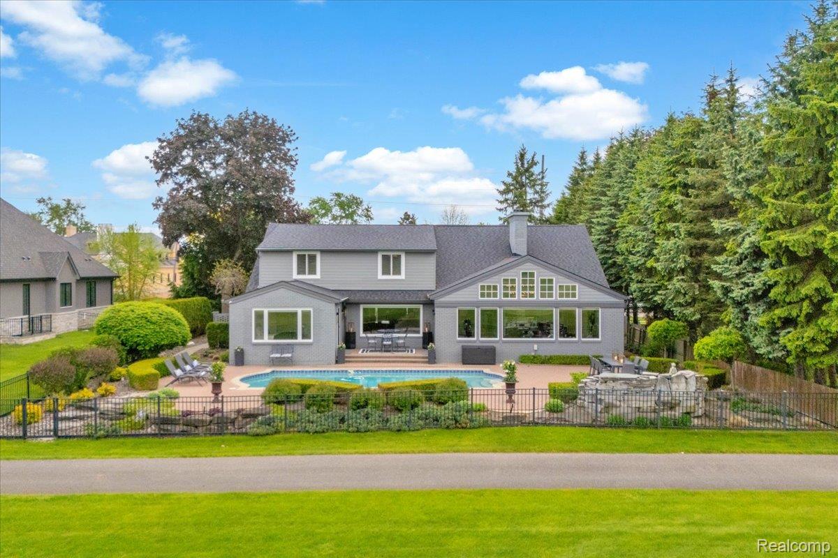 3816 West Maple Road Bloomfield Hills, MI 48301 - Photo 63 of 78 3816 W Maple_71.jpg