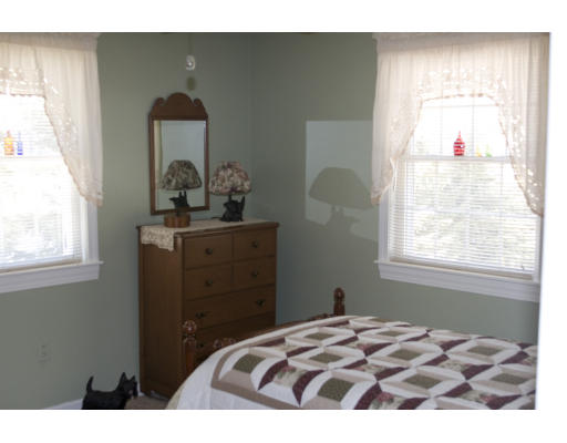 14 Edward Road Townsend, MA 01469 - Photo 5 of 7