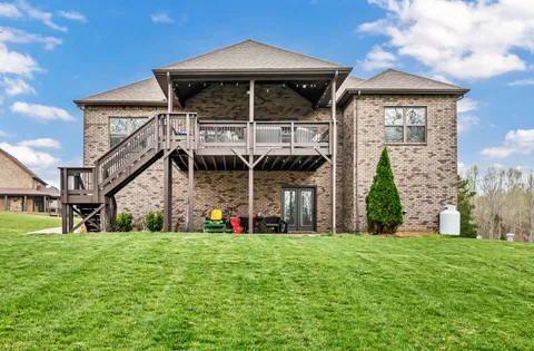 $600,000 | 1729 Double R Boulevard, Clarksville, TN 37042
