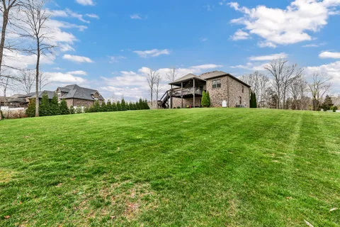 $600,000 | 1729 Double R Boulevard, Clarksville, TN 37042
