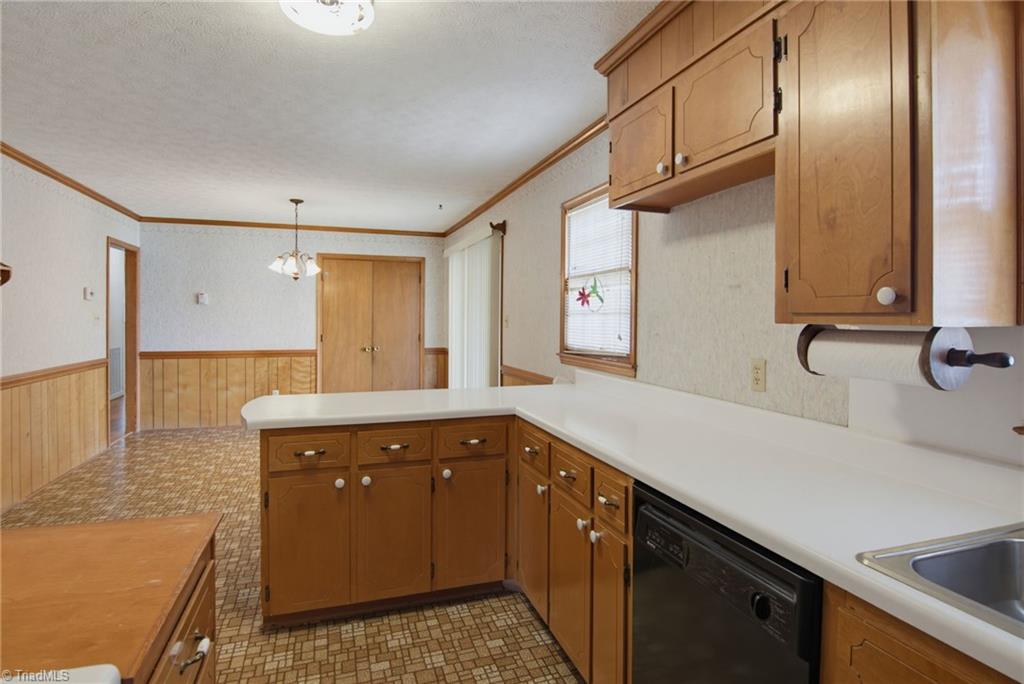 145 Brightwood Road Eden, NC 27288 - Photo 13 of 33