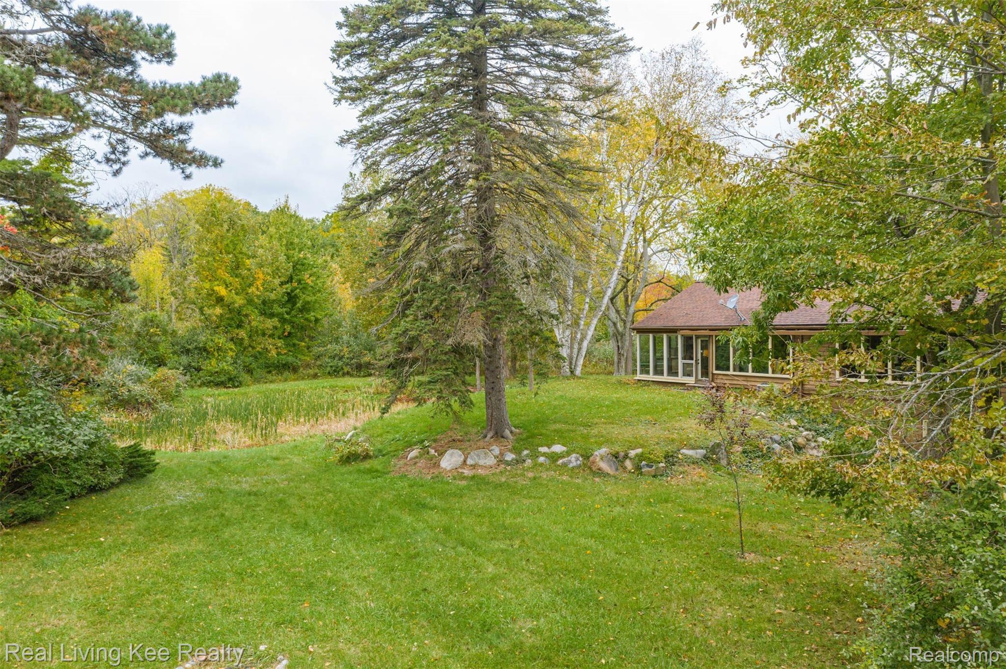 6298 Sheldon Road Rochester, MI 48306 - Photo 37 of 50 6298 Sheldon Rd-17.jpg