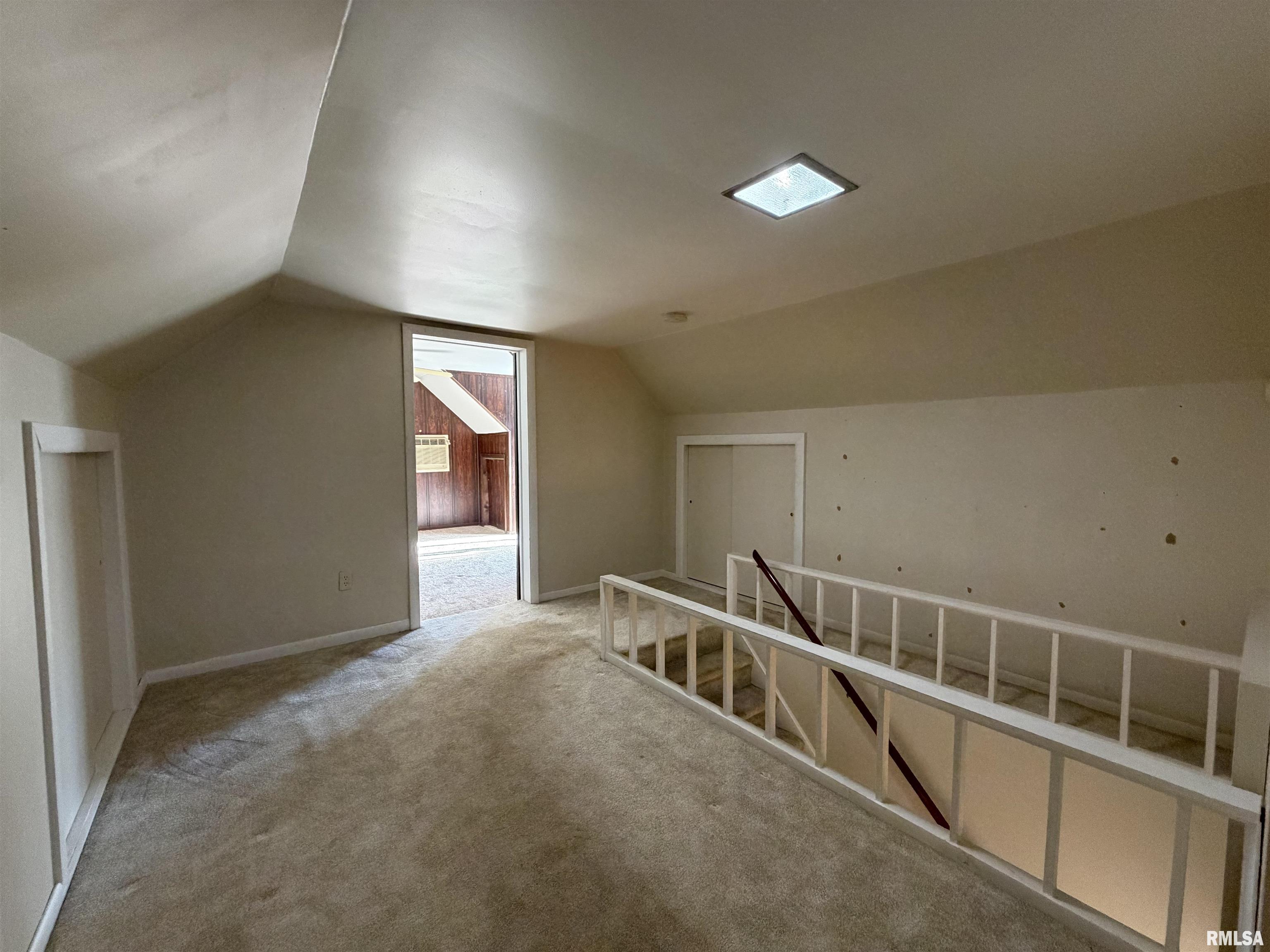 135 10th Street Carmi, IL 62821 - Photo 19 of 32