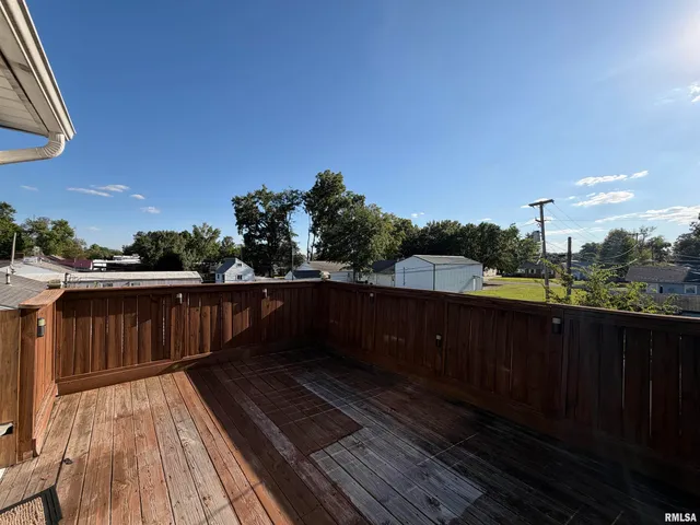 $125,000 | 135 10th Street, Carmi, IL 62821