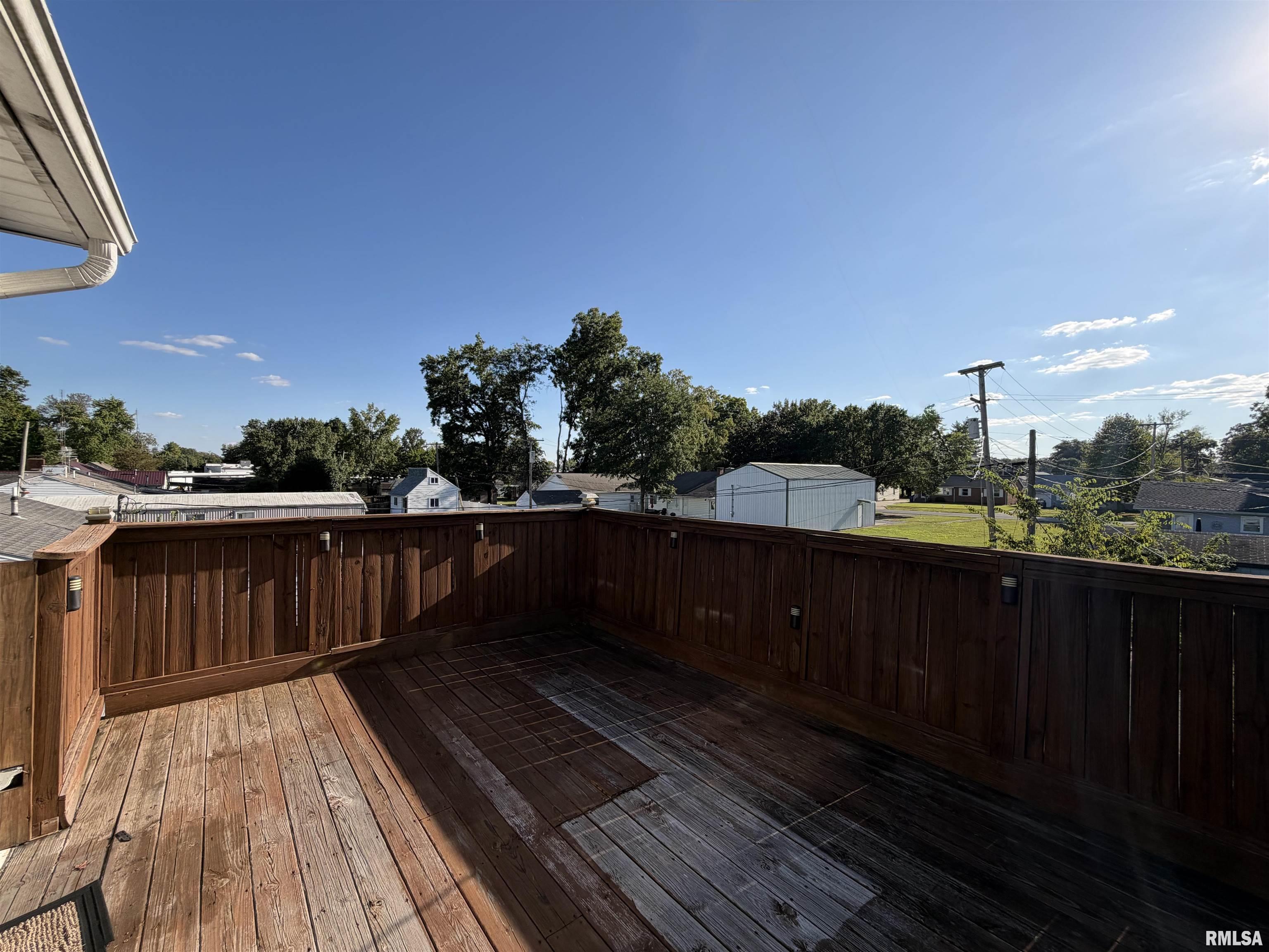 135 10th Street Carmi, IL 62821 - Photo 29 of 32