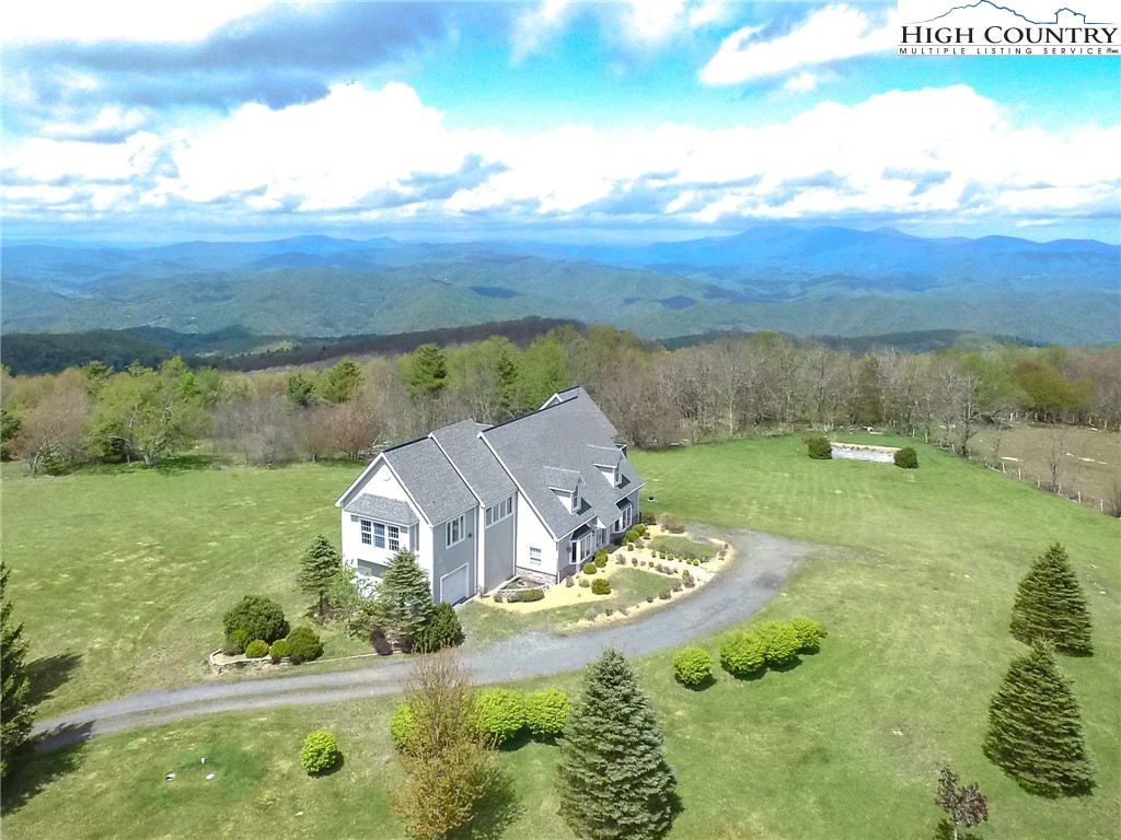 3292 Shawnee Road Banner Elk, NC 28604 - Photo 37 of 39