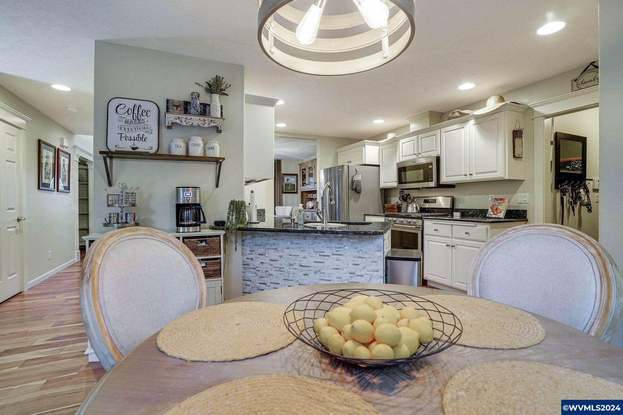 5920 Rhinestone Court Southeast Salem, OR 97306 - Photo 14 of 42