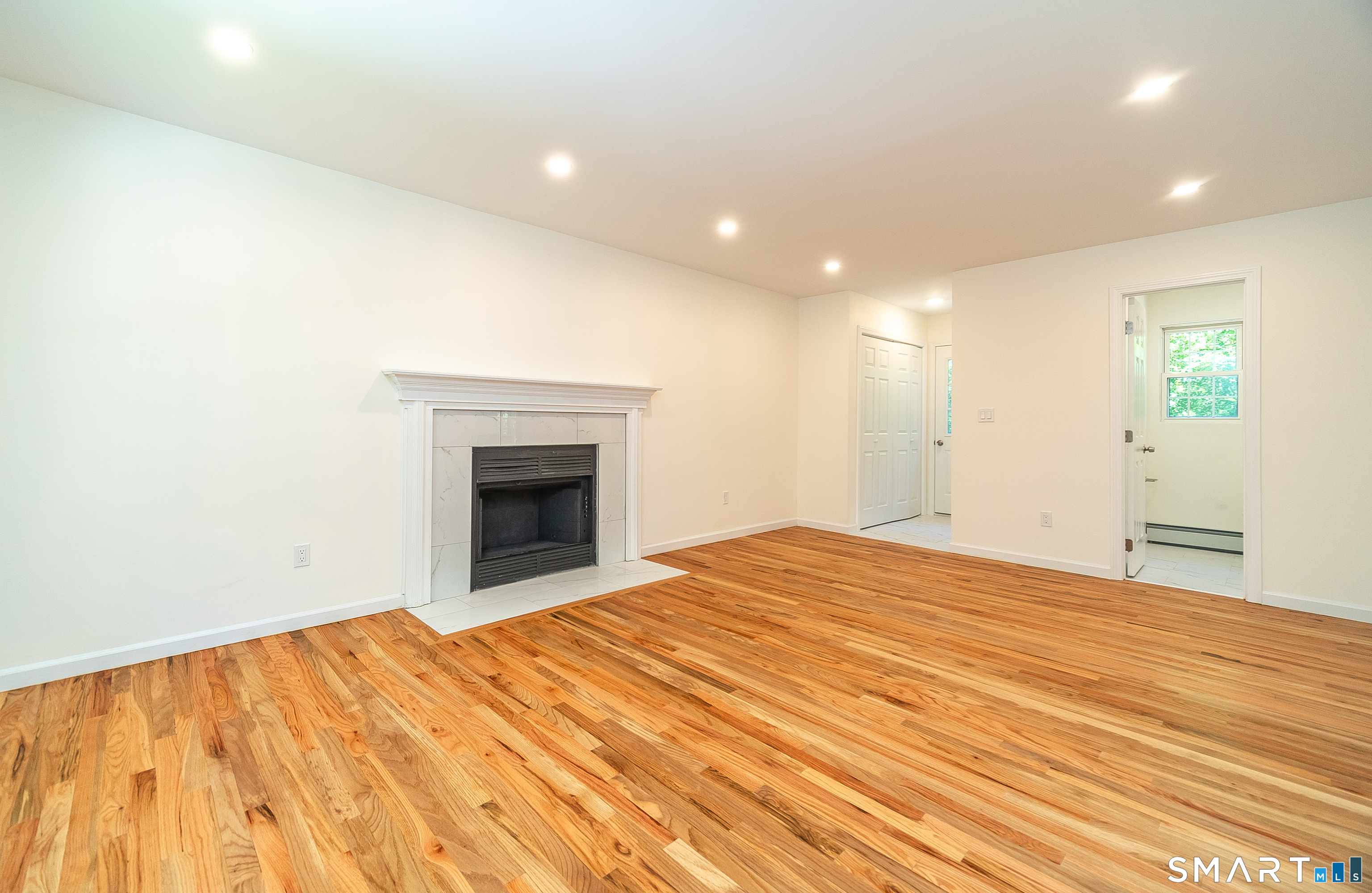 1425 James Farm Road Stratford, CT 06614 - Photo 13 of 40