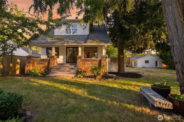 $2,100,000 | 4008 31st Avenue South, Seattle, WA 98108