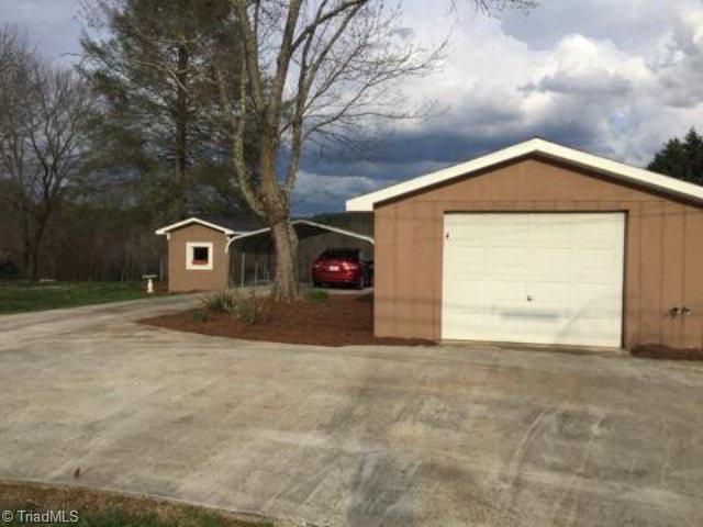 4622 Mountain View Road Hays, NC 28635 - Photo 27 of 28 Detatched garage
