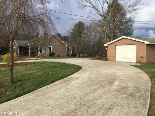 4622 Mountain View Road Hays, NC 28635 - Photo 28 of 28 Circular drive