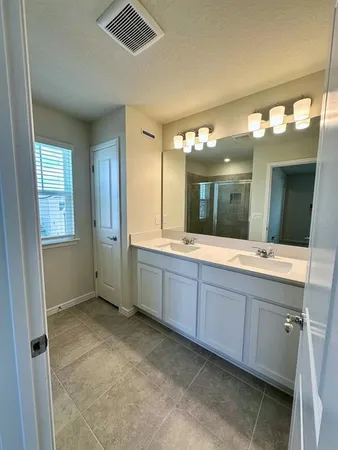 $2,250 | 2502 Winsome Way, Davenport, FL 33896