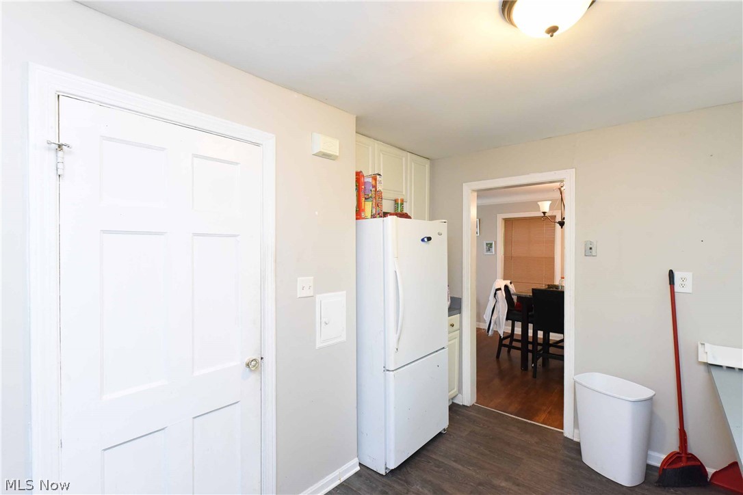 3651 Randolph Road Cleveland, OH 44121 - Photo 16 of 31