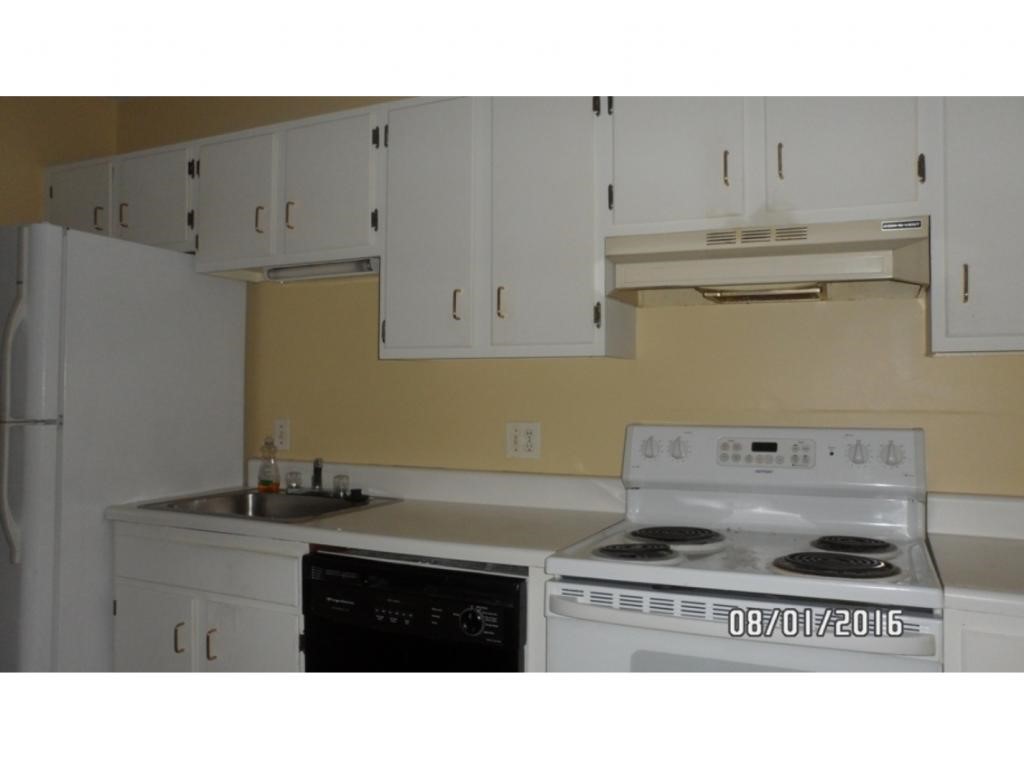 13 Strawberry Bank Road, Unit 6 Nashua, NH 03062 - Photo 11 of 16