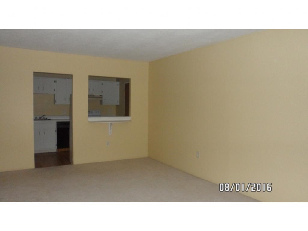 13 Strawberry Bank Road, Unit 6 Nashua, NH 03062 - Photo 6 of 16