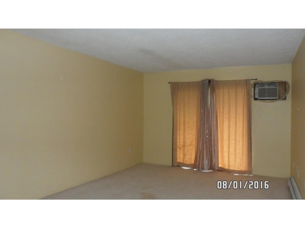 13 Strawberry Bank Road, Unit 6 Nashua, NH 03062 - Photo 8 of 16