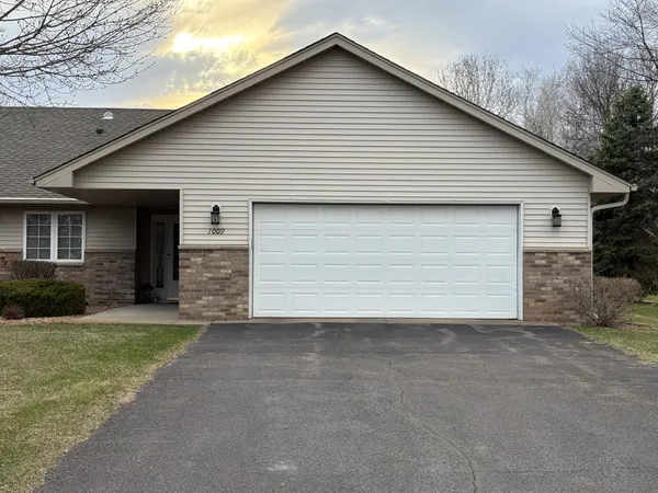 $329,900 | 1009 Fairway Drive, Princeton, MN 55371
