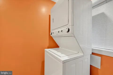 $379,000 | 432 East Clement Street, Baltimore, MD 21230