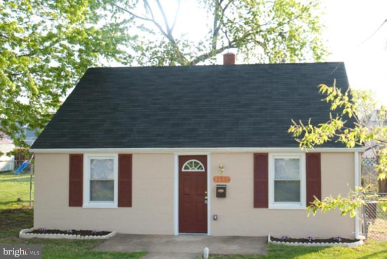 3127 Sollers Point Road Dundalk, MD 21222 - Photo 9 of 14 a front view of a house