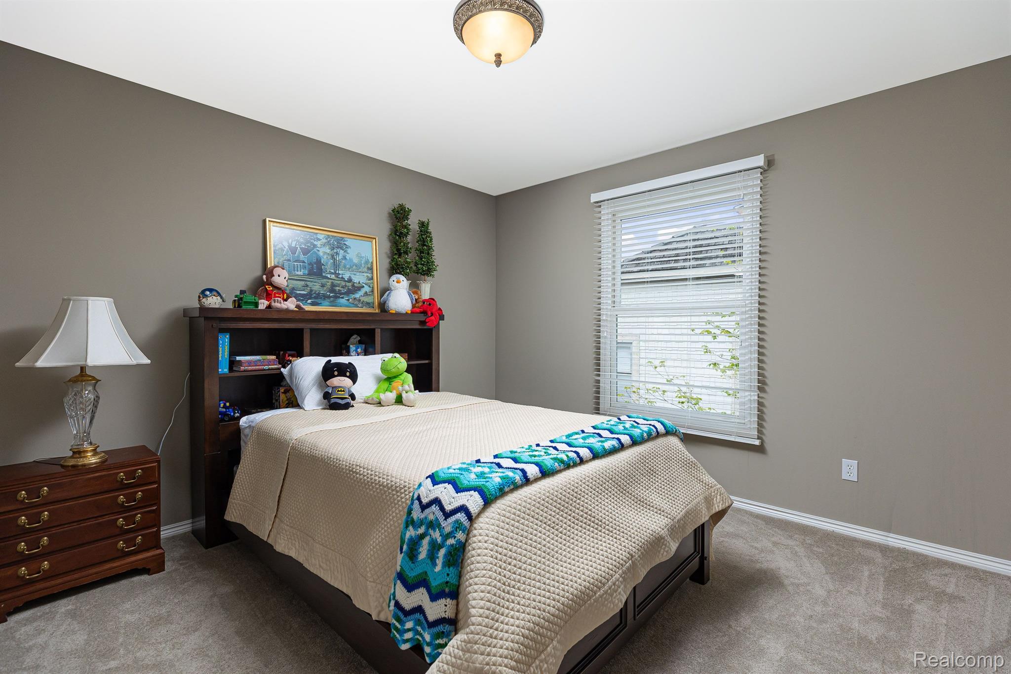 2609 Summerlin Court Rochester, MI 48306 - Photo 23 of 38 Bedroom 2
