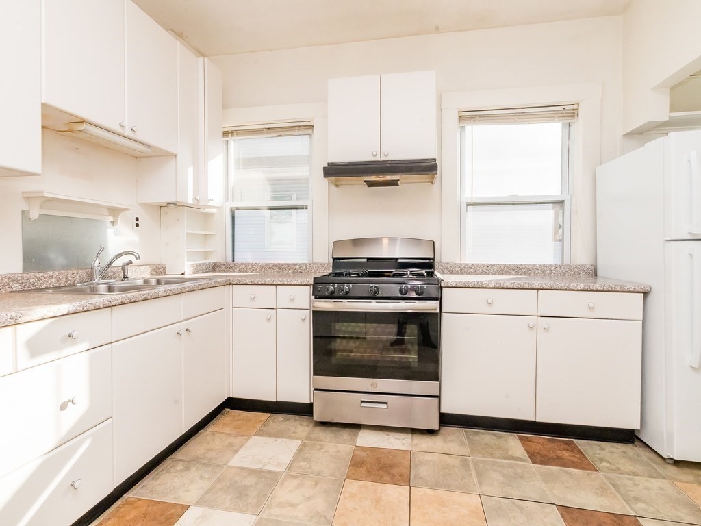 152-154 Hillside Road Watertown, MA 02472 - Photo 23 of 38 Gallery Image 23