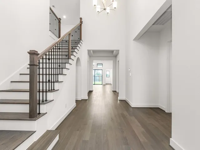 $687,000 | 5403 Gilded Ests Drive, Richmond, TX 77469