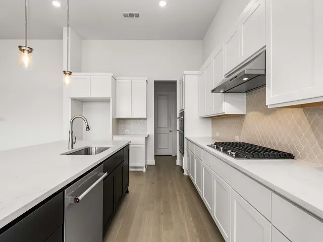 $687,000 | 5403 Gilded Ests Drive, Richmond, TX 77469