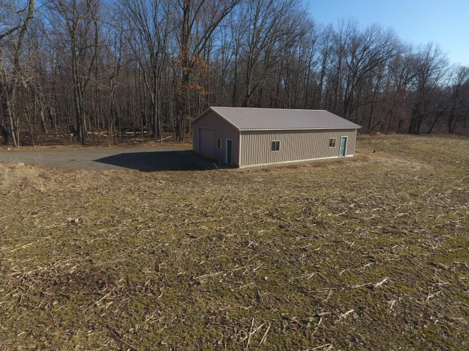 17117 South Kane Road Stockbridge, MI 49285 - Photo 3 of 12 DJI_0002