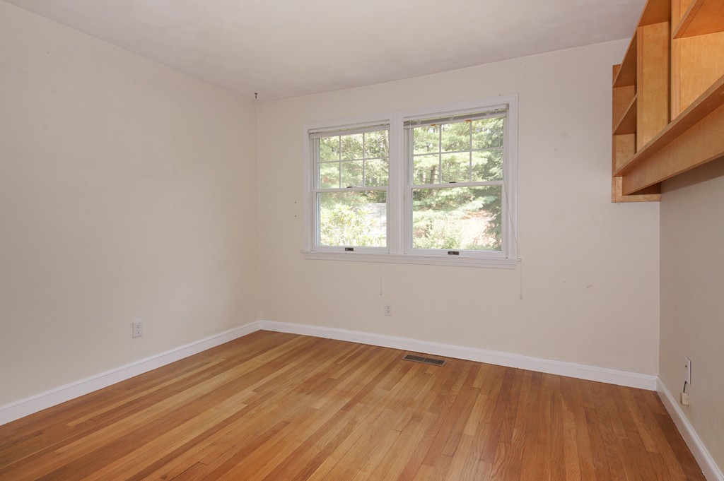 28 Hiram Road Framingham, MA 01701 - Photo 16 of 29 Gallery Image 16