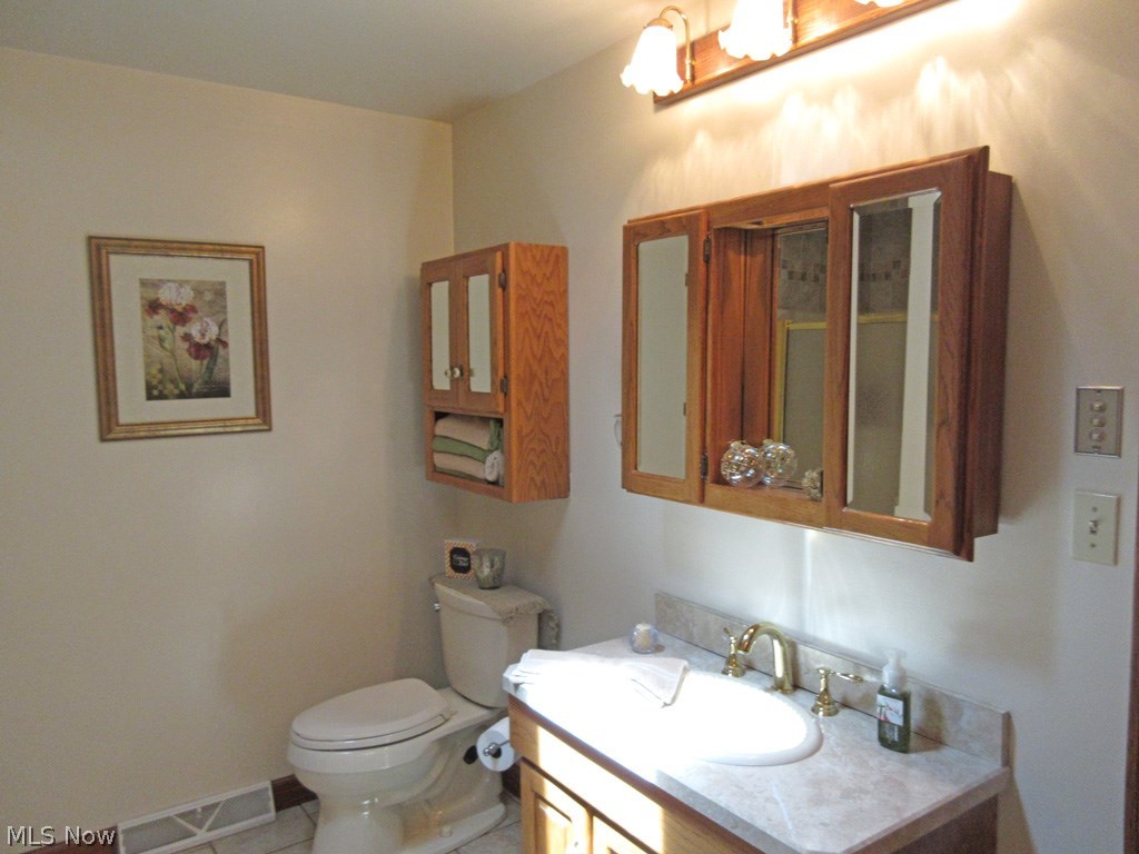 6154 Engle Road Brook Park, OH 44142 - Photo 15 of 30 Gallery Image 15