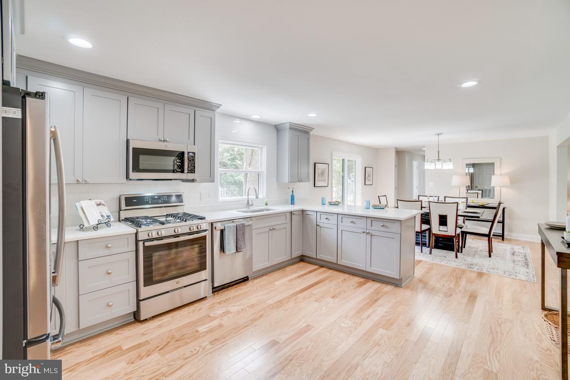 2105 Windsor Road Alexandria, VA 22307 - Photo 3 of 41 Everything is new and waiting for you.