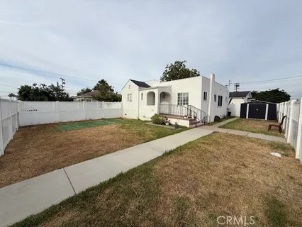 $1,175,000 | 7737 Ferncola Avenue, Sun Valley, CA 91352