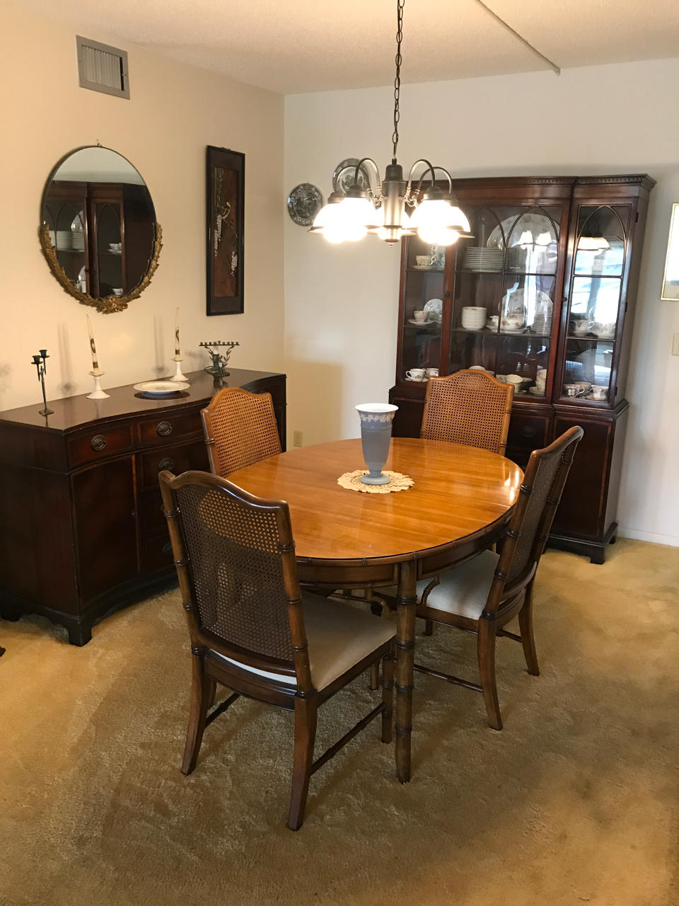 2073 Exeter, Unit E Boca Raton, FL 33434 - Photo 3 of 27 Dining Area
