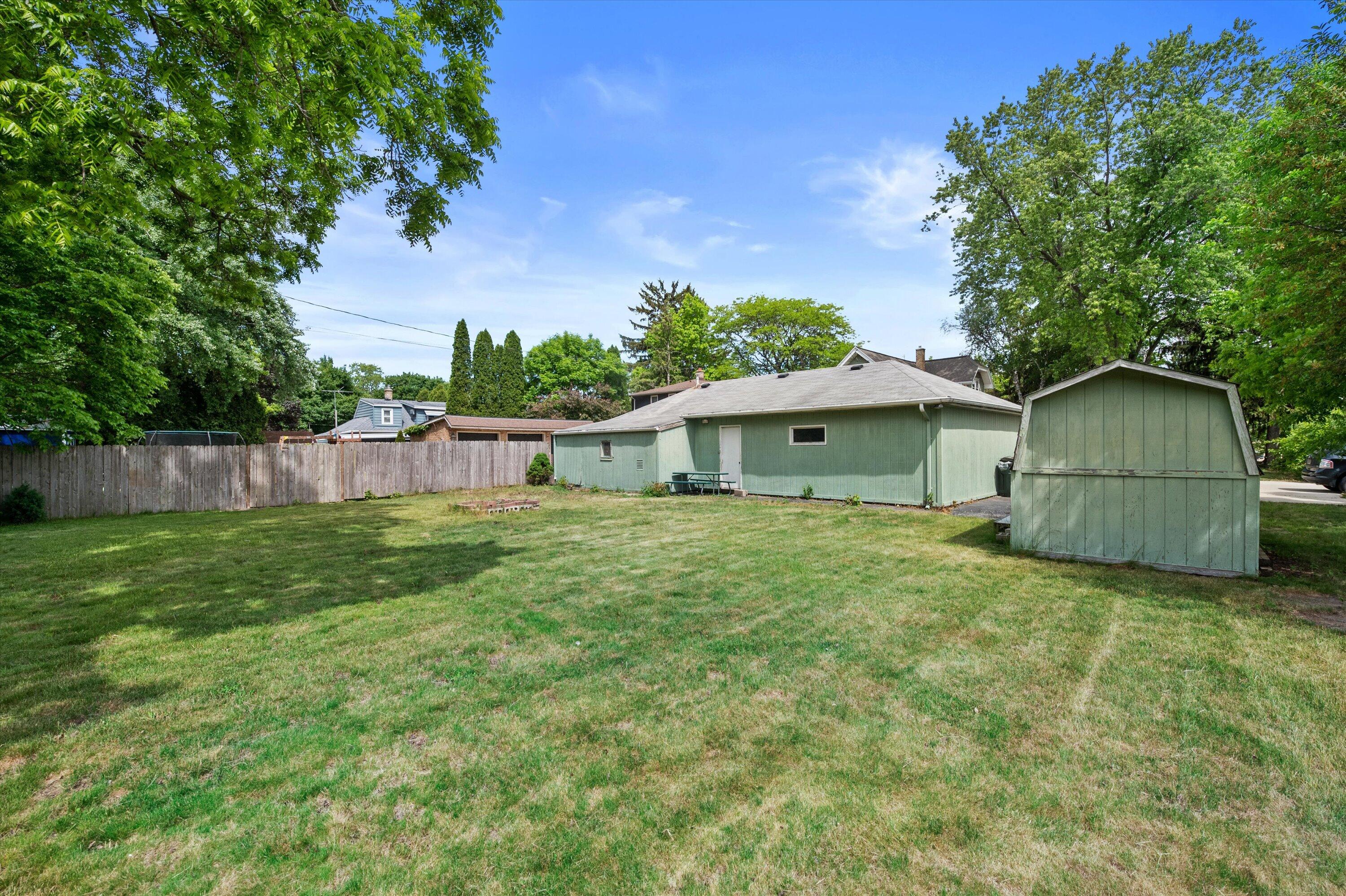 333 West Bender Road Glendale, WI 53217 - Photo 25 of 31 Shed