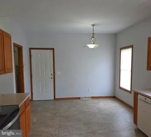 $2,200 | 36 Arlberg Circle, Dover, DE 19904