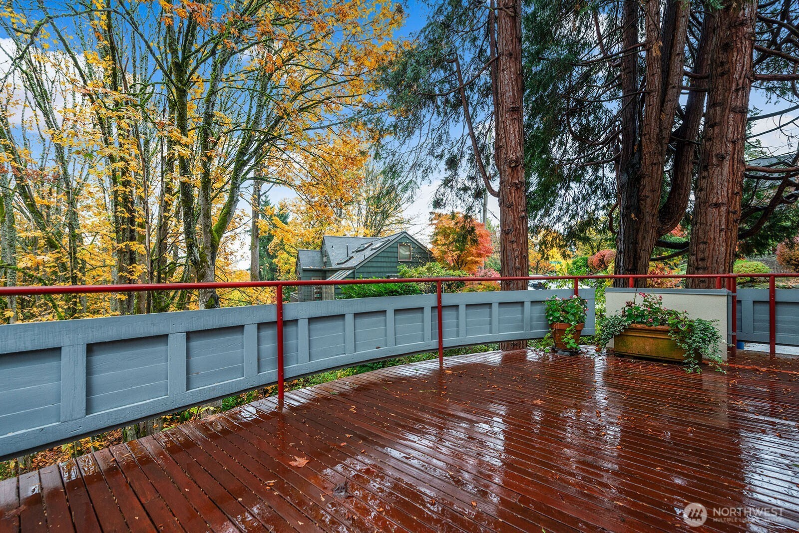 930 37th Avenue Seattle, WA 98122 - Photo 37 of 39