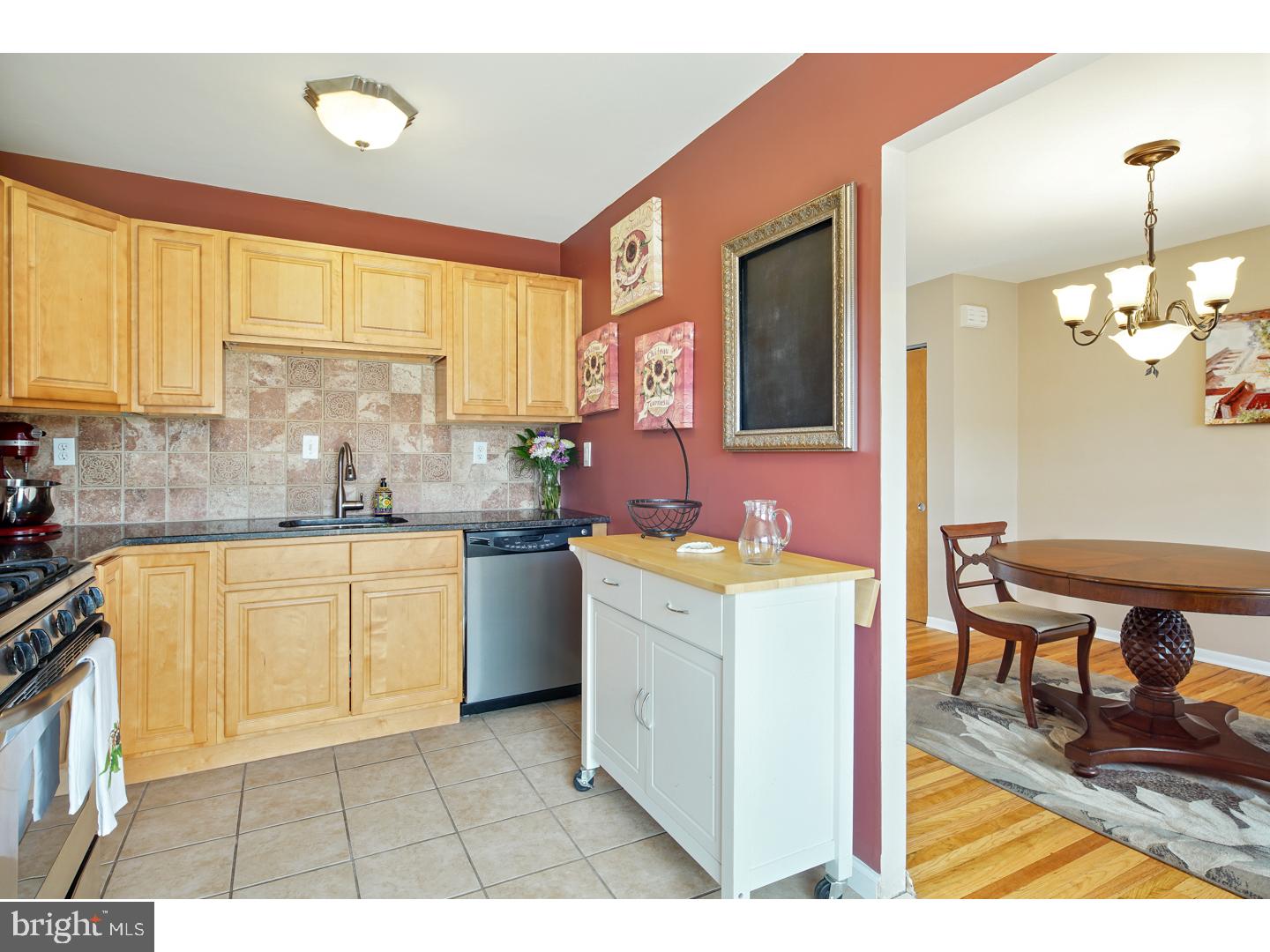 12113 Medford Road Philadelphia, PA 19154 - Photo 10 of 21