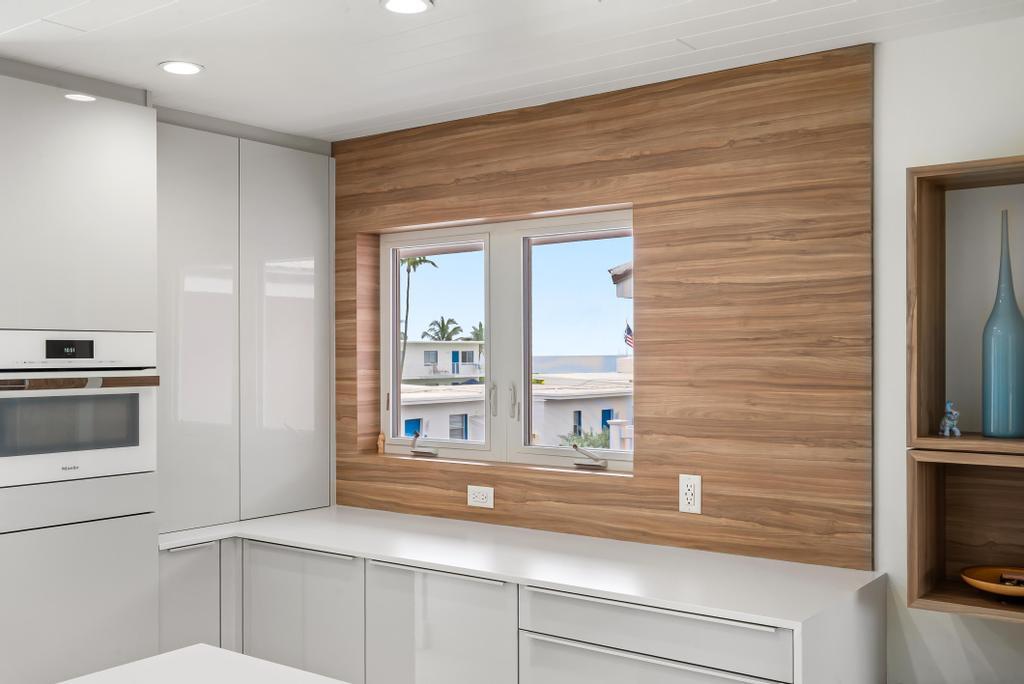 1877 South Ocean Boulevard, Unit 10 Delray Beach, FL 33483 - Photo 23 of 39 Kitchen