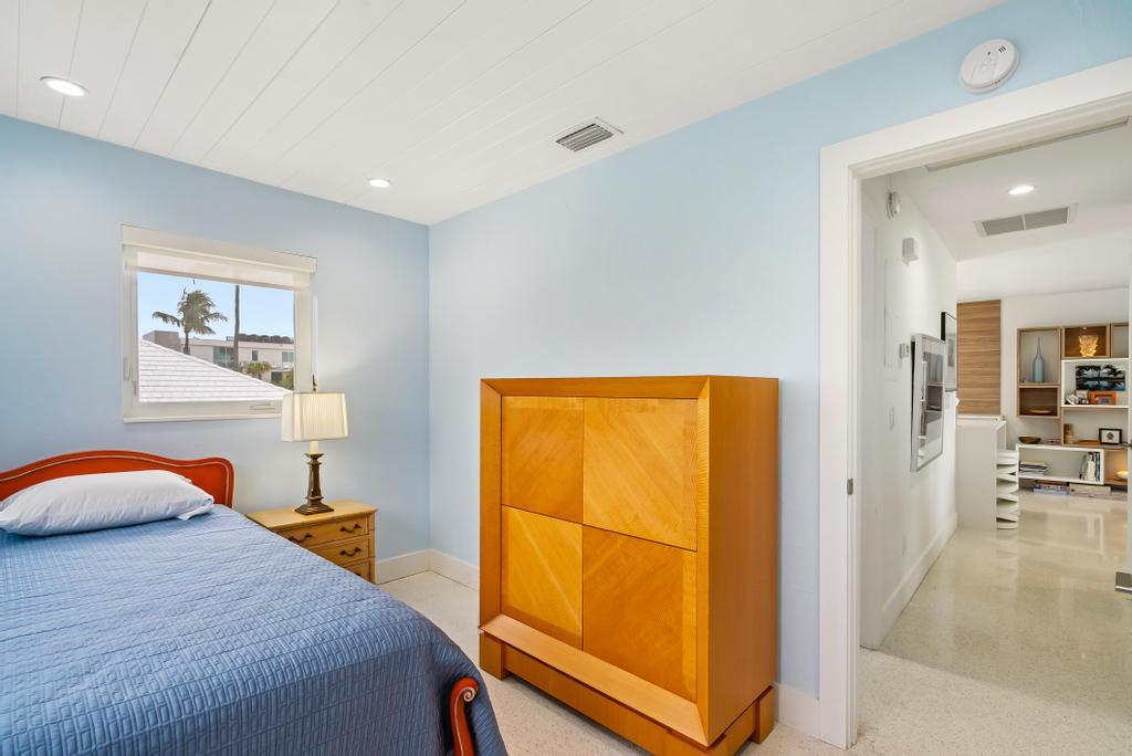 1877 South Ocean Boulevard, Unit 10 Delray Beach, FL 33483 - Photo 32 of 39 2nd bedroom