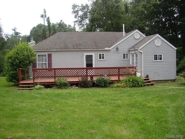2726 Flint River Road Lapeer, MI 48446 - Photo 20 of 52 P1010195.jpg