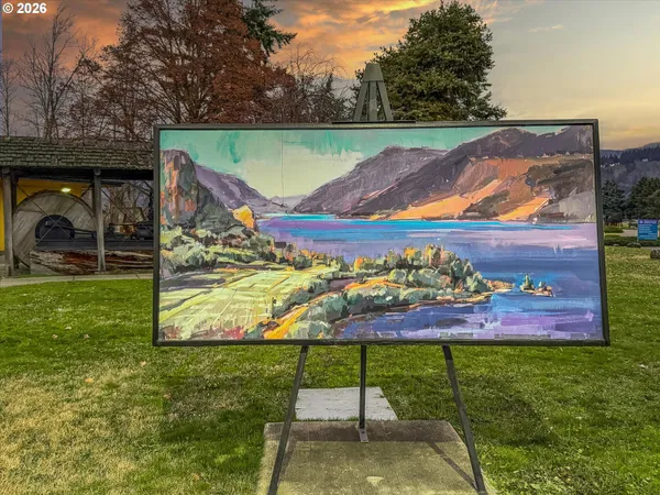 $450,000 | 895 Fifth Avenue, Mosier, OR 97040